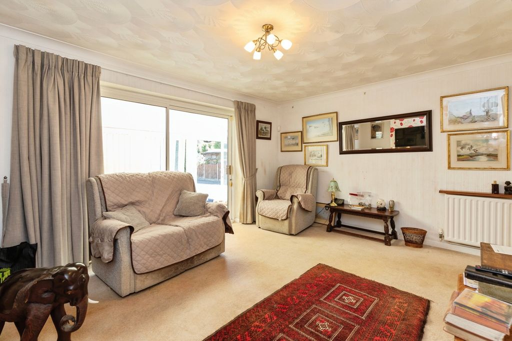 Property photo 3 of 15 Pbox-Img.Jpg