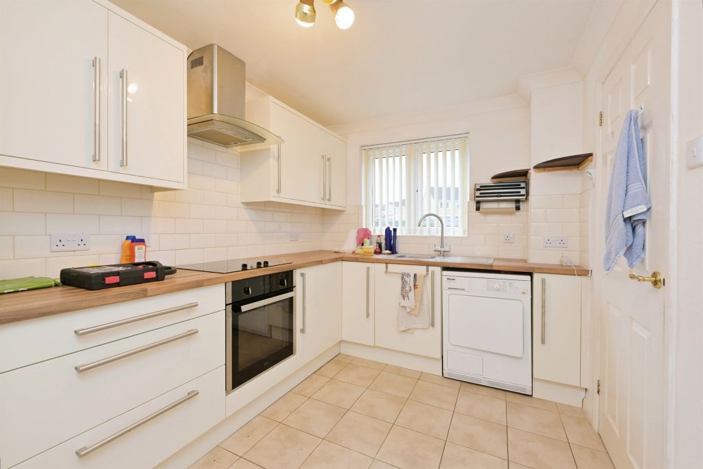Property photo 3 of 17