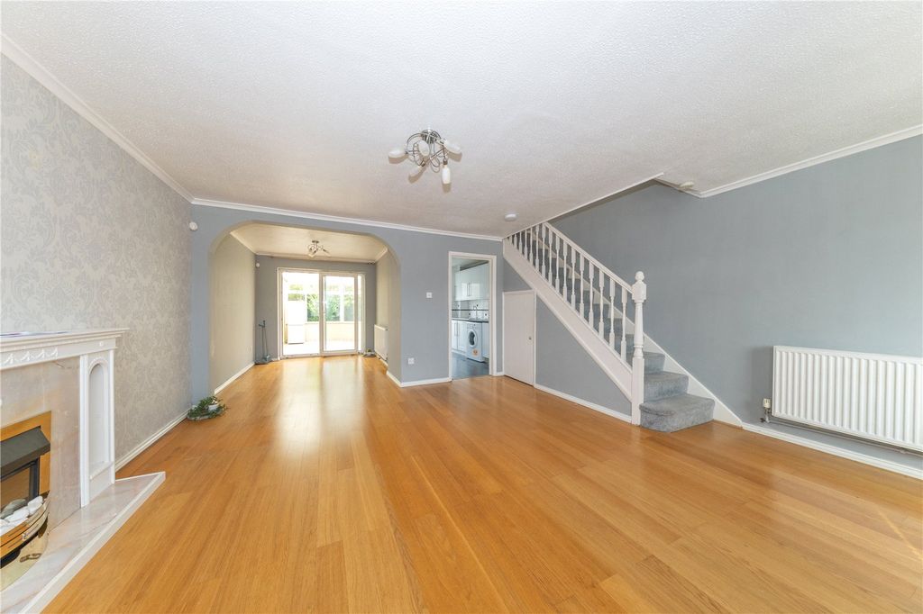 Property photo 3 of 26 Picture No. 33
