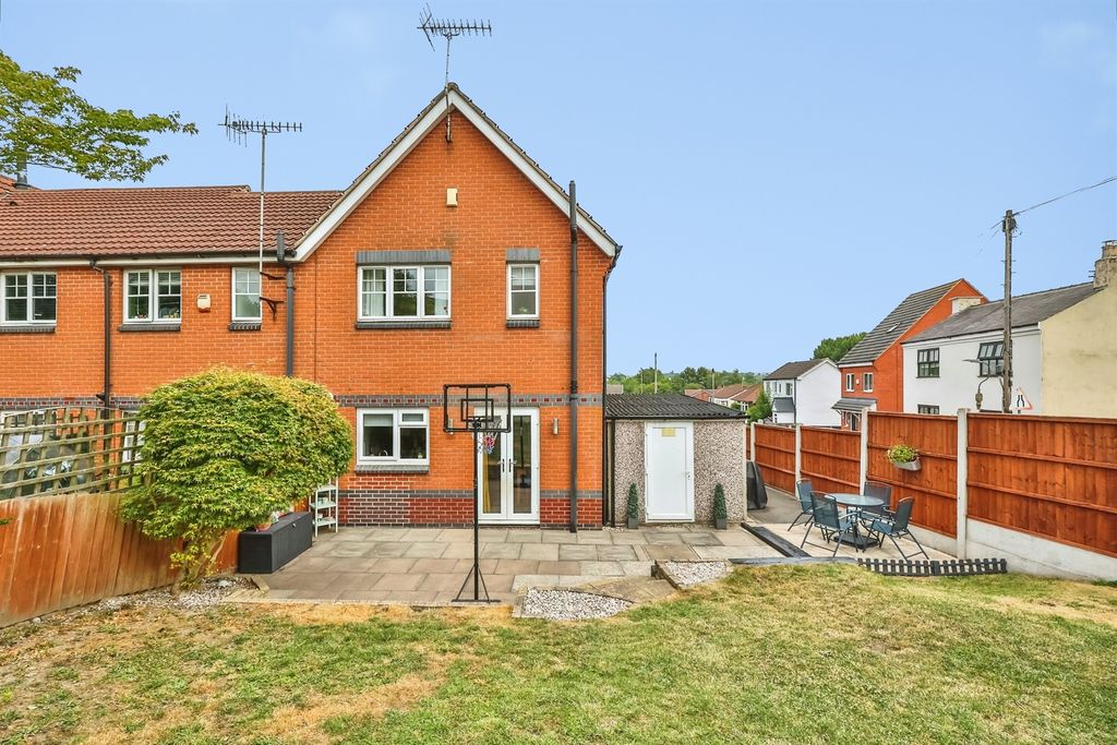 Property photo 2 of 19