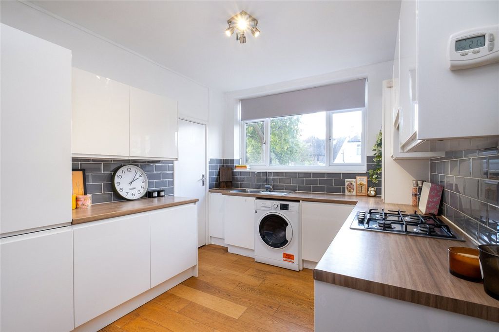 Property photo 2 of 11 Picture No. 09