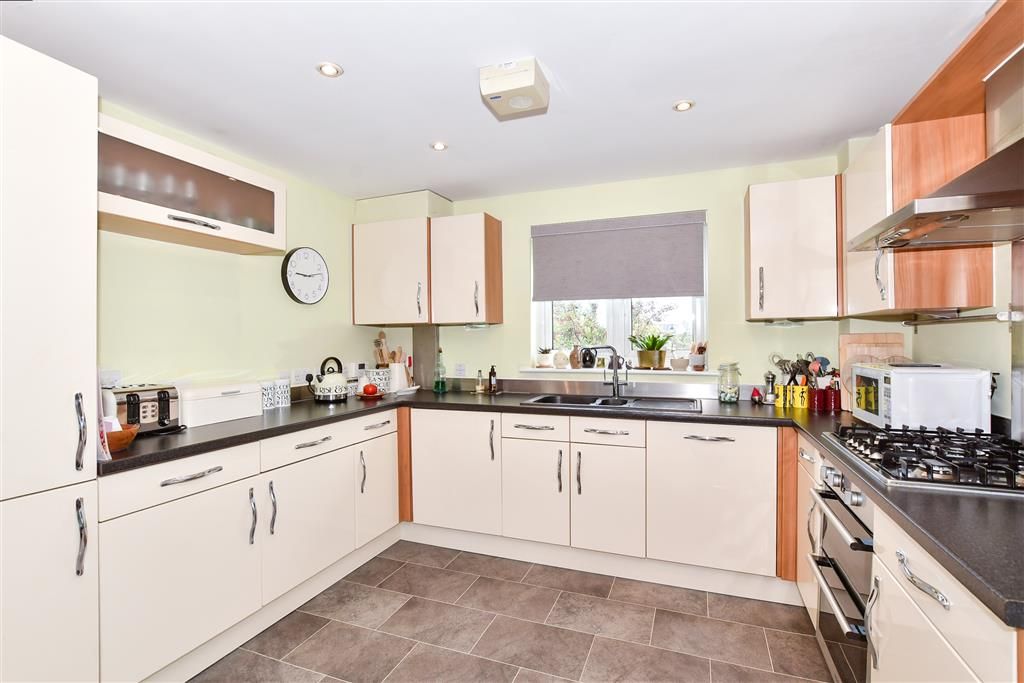 Property photo 3 of 17 Kitchen/Lounge/ Diner