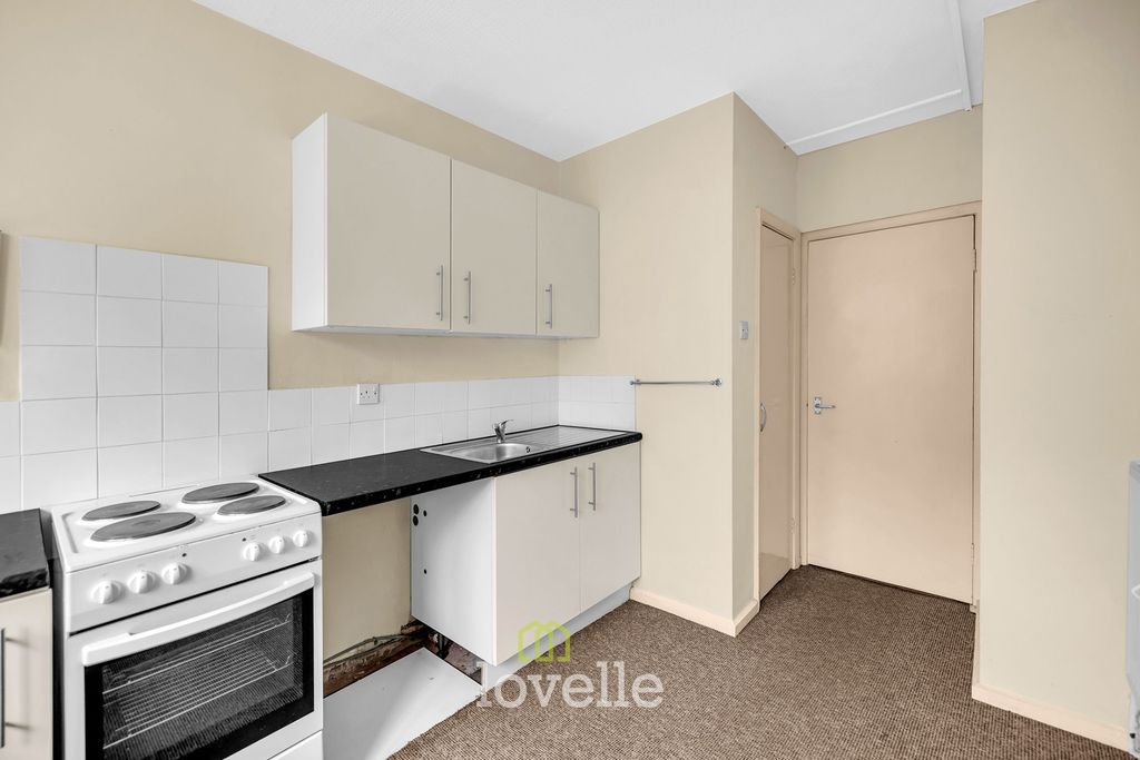 2 bed flat for saleBargate, Grimsby DN34 photo 5