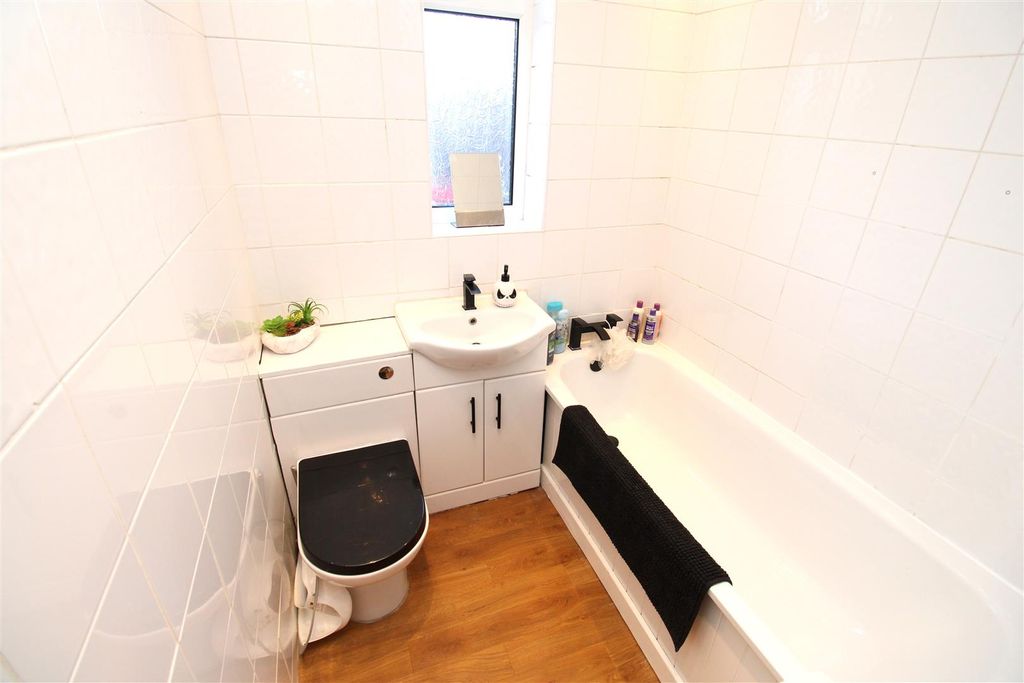 Property photo 3 of 13 Img_2767.Jpg