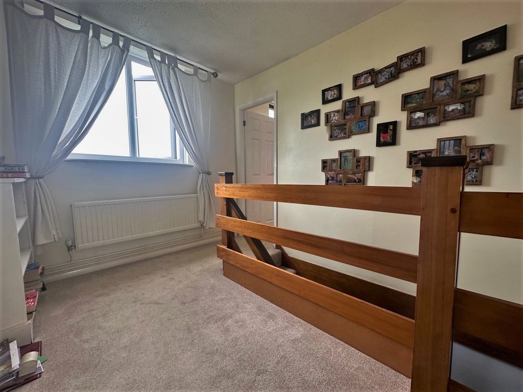 Property photo 2 of 17 View