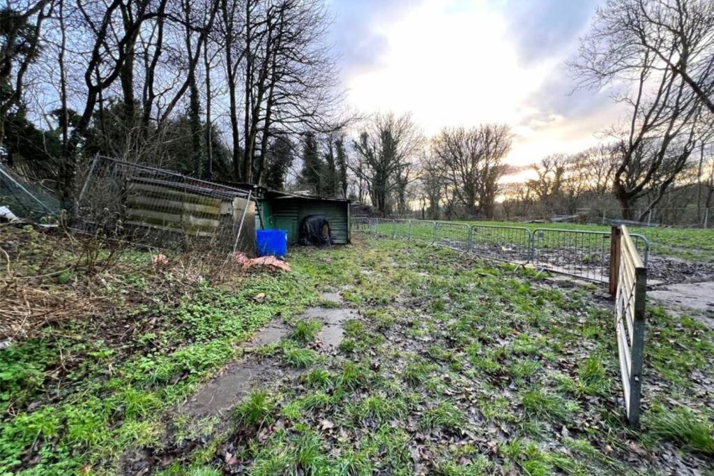 Property photo 3 of 9