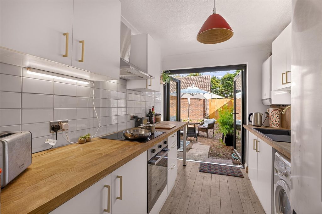 Property photo 2 of 23 For Sale By Aspire Residential | Springfield Garde