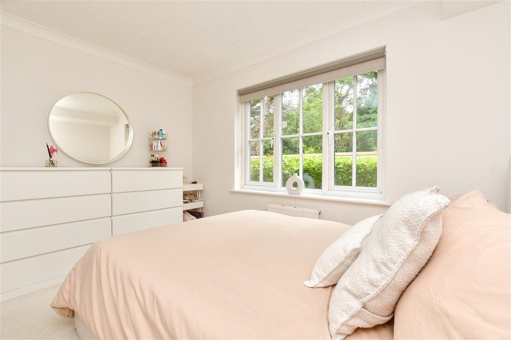 Property photo 3 of 11 Bedroom 1