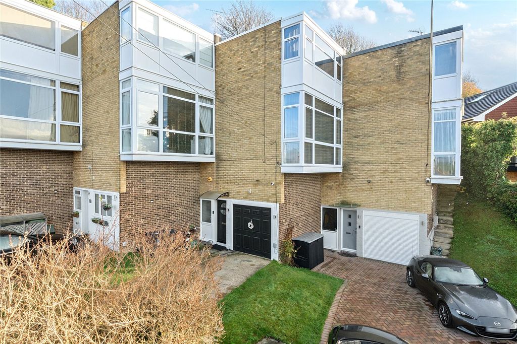 Property photo 1 of 26 Front