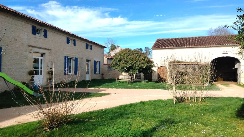 Property photo 3 of 21