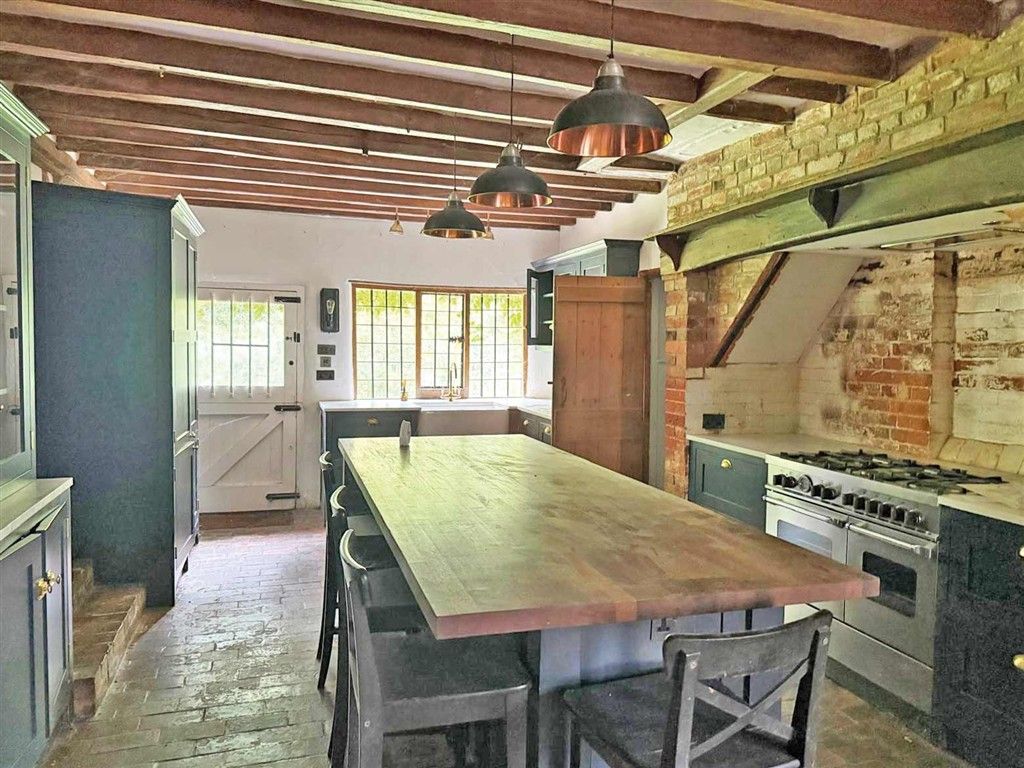 Property photo 3 of 14