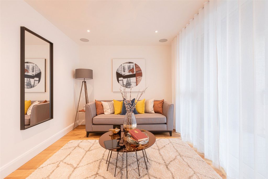 Property photo 3 of 14 Reception Room