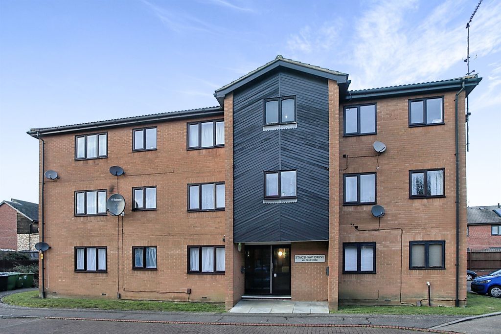 Property photo 1 of 5 Front