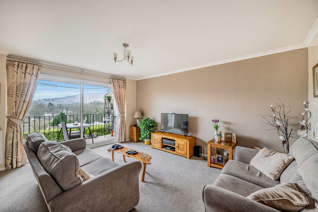 Property photo 2 of 18 Flat-7-Gay-Court-7