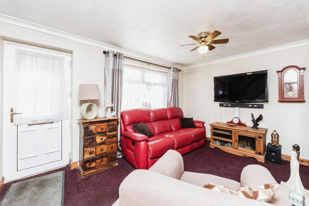 Property photo 2 of 15