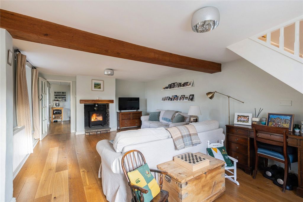 Property photo 2 of 14 Sitting Room