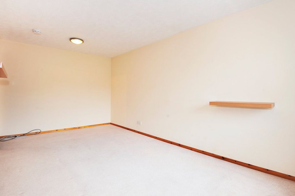 Property photo 3 of 11 Photo 3