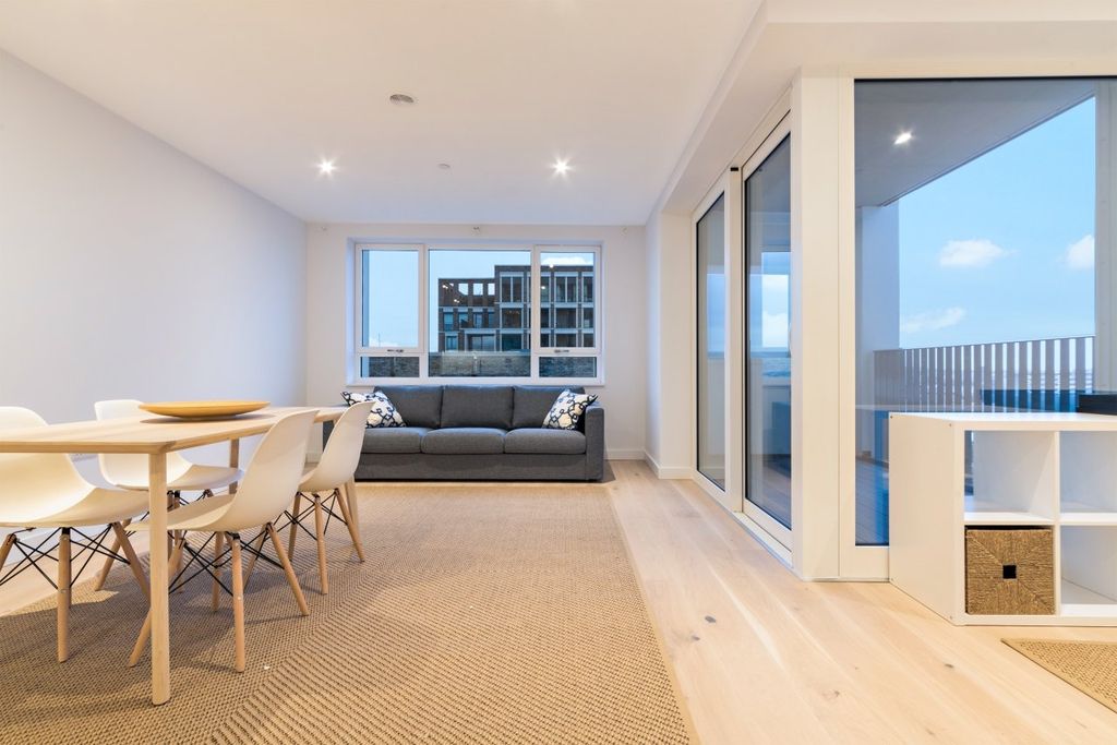 Property photo 1 of 7 Living Area Walton H