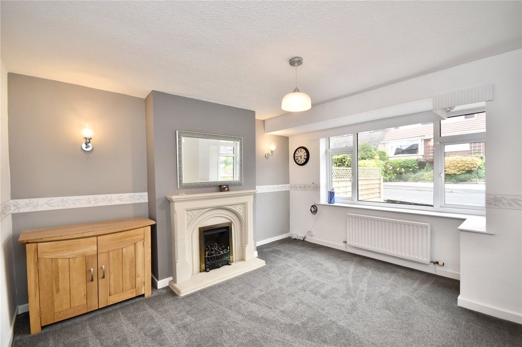 Property photo 3 of 23 Picture No. 02