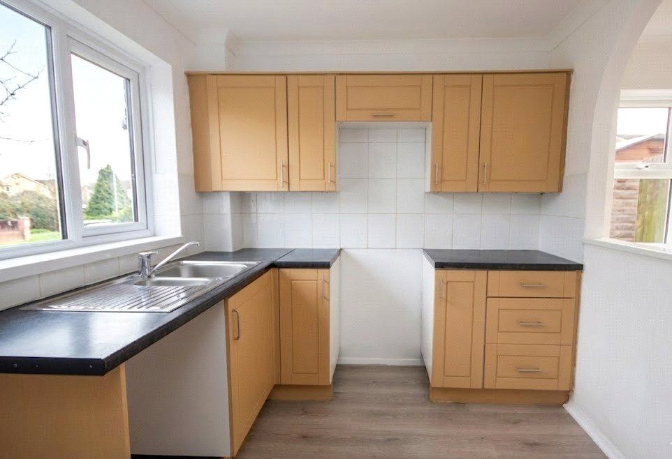 Property photo 2 of 12 Picture No. 24