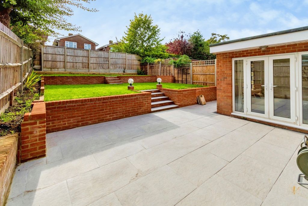 Property photo 3 of 18 Pbox-Img.Jpg