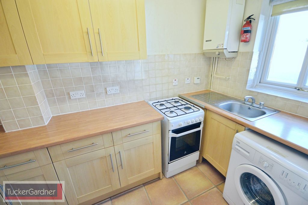 Property photo 3 of 9