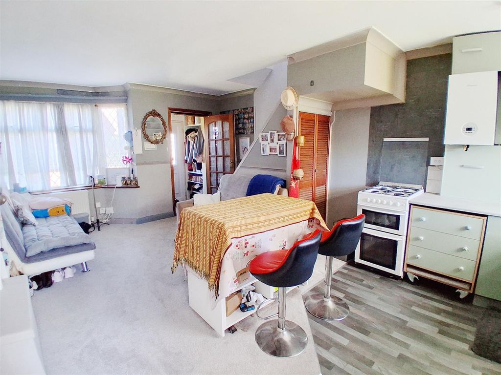 Property photo 2 of 16 2