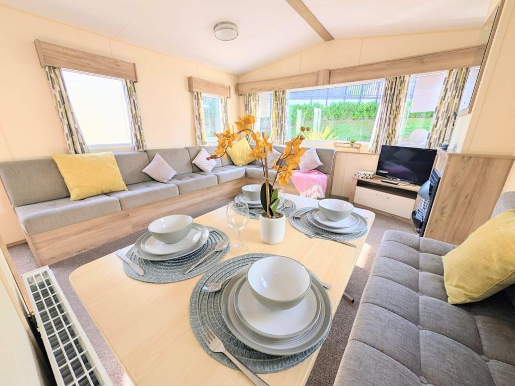 Property photo 1 of 6 Abi Summer Breeze 2014 Car0057460 149343666.Jpeg