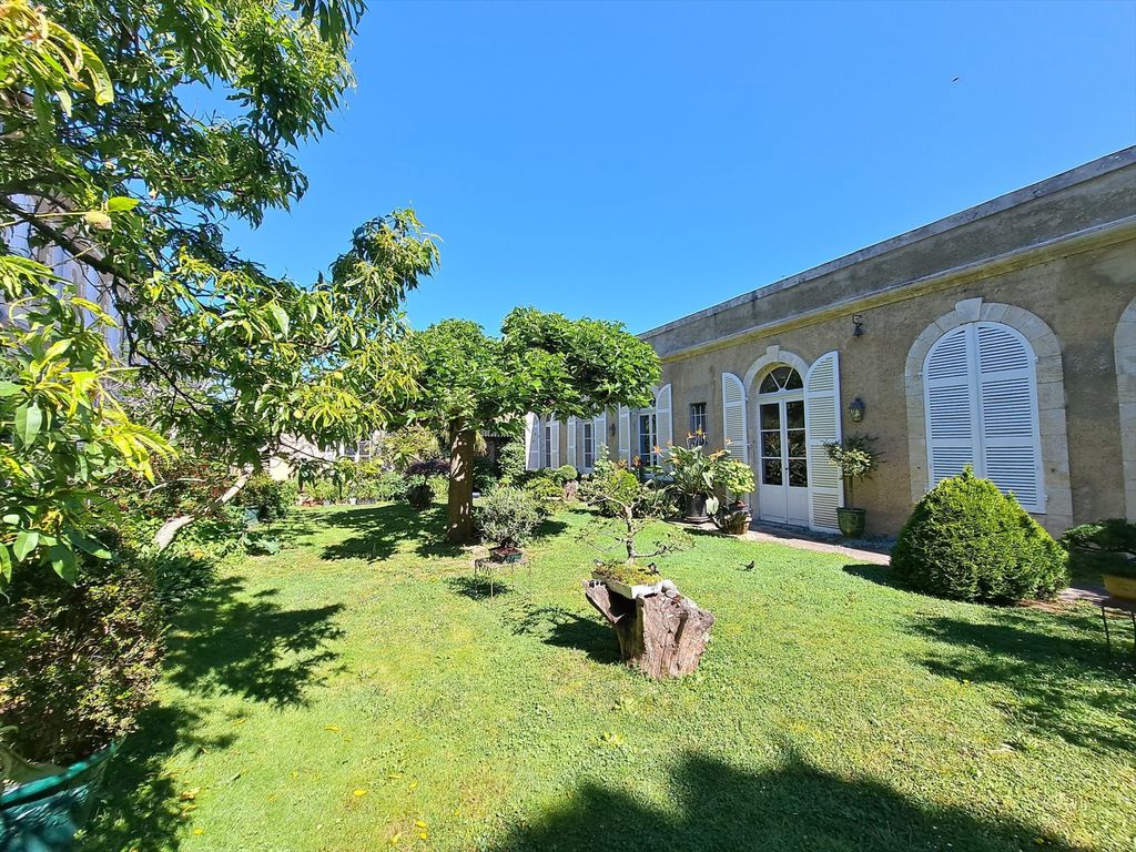 Property photo 2 of 21
