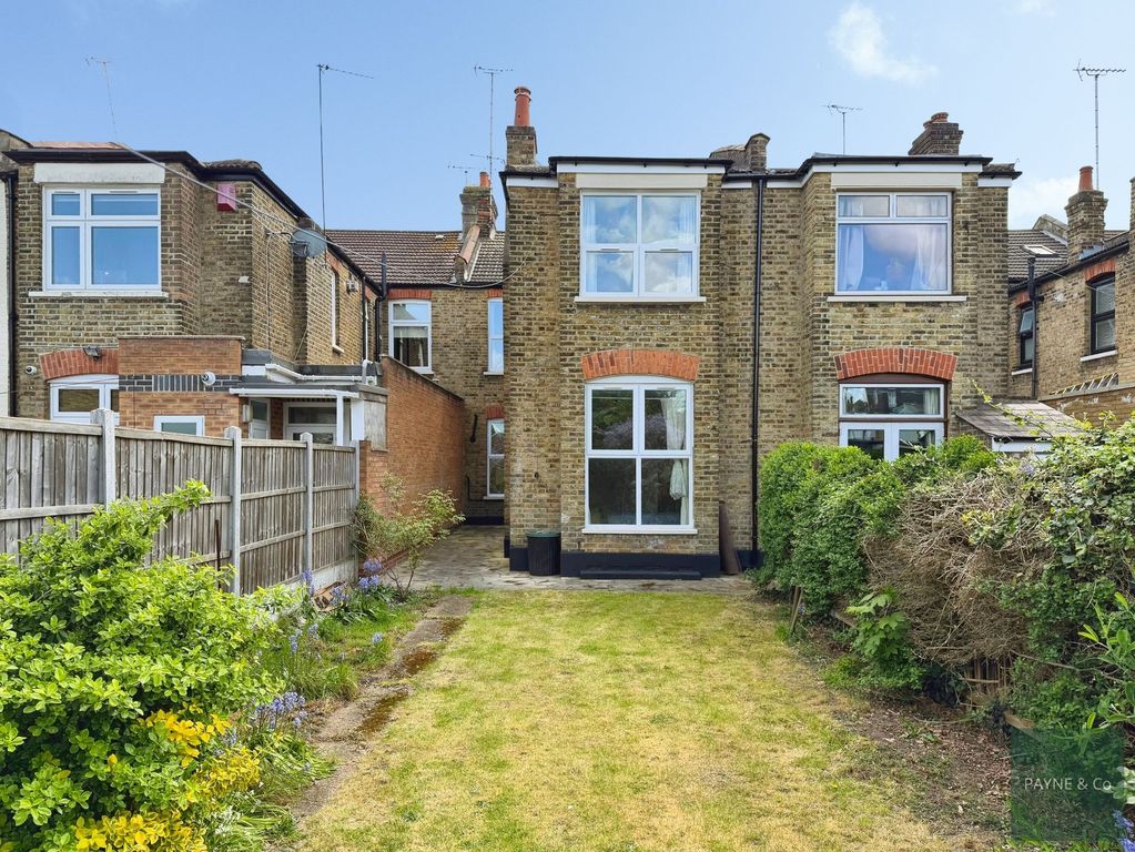 Property photo 2 of 27