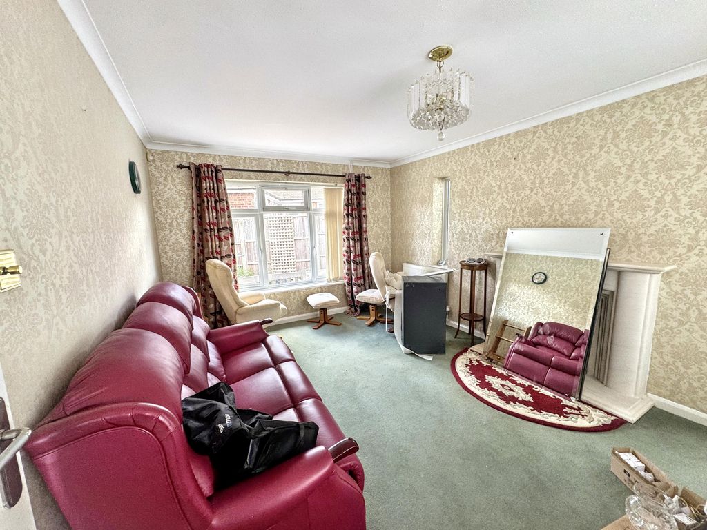 Property photo 3 of 18