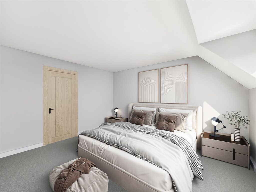 Property photo 2 of 10 Master Bedroom