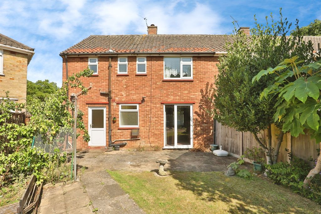 Property photo 2 of 17