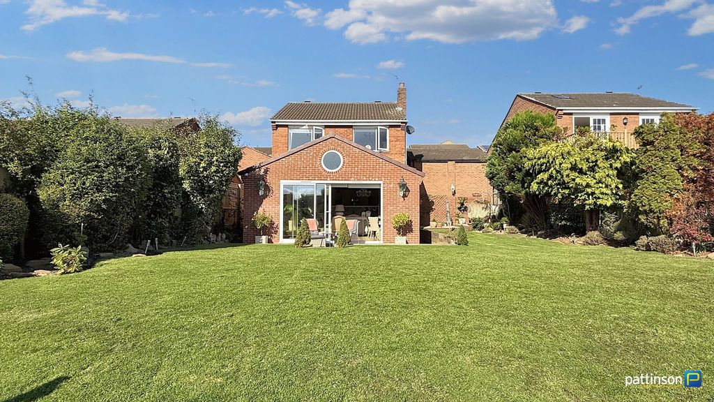 Property photo 1 of 64