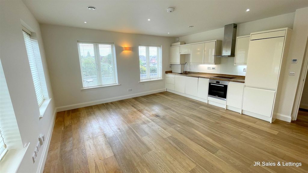 Property photo 2 of 12 Img_9663.Jpg