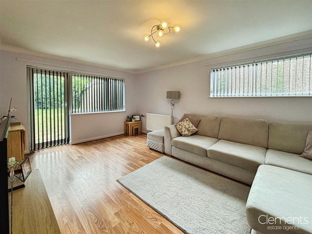 Property photo 3 of 13 Living Room