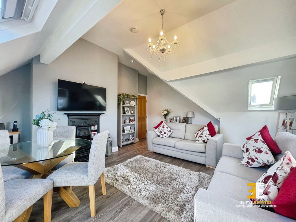 Property photo 3 of 28