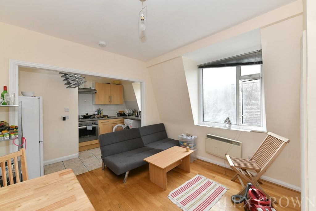 Property photo 2 of 5