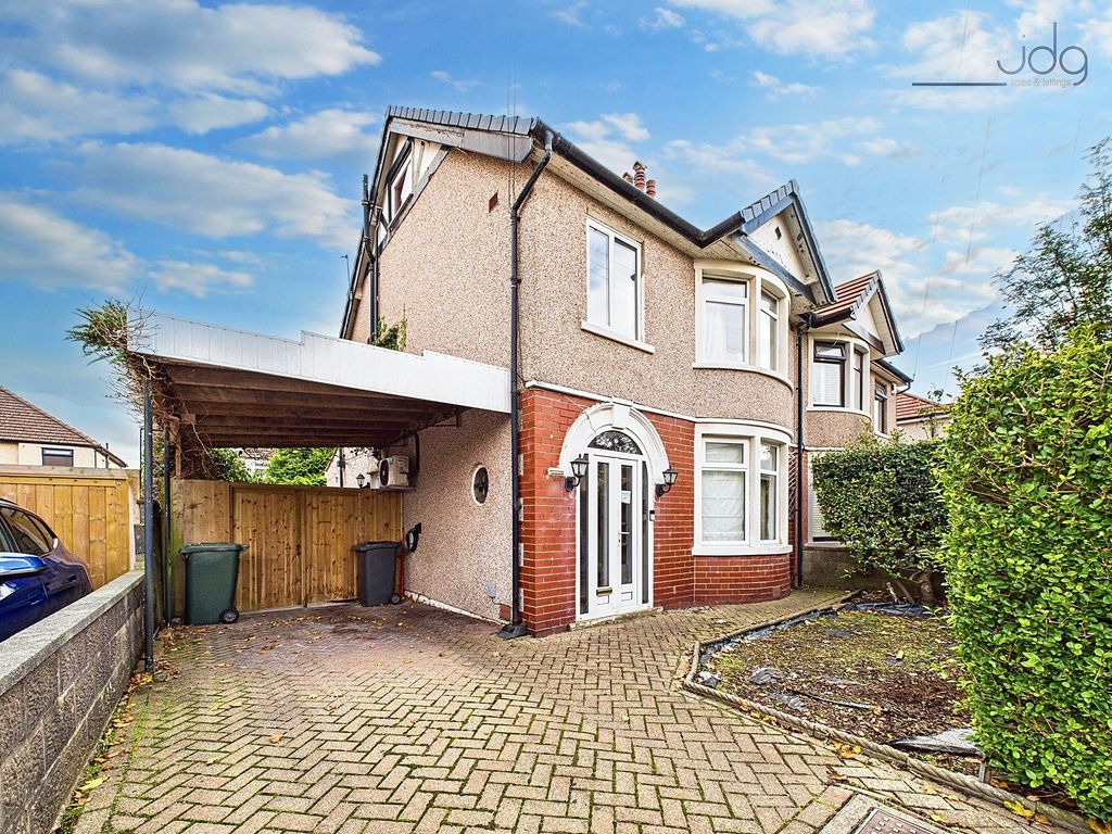 Property photo 1 of 15 Welcome To Lake Grove