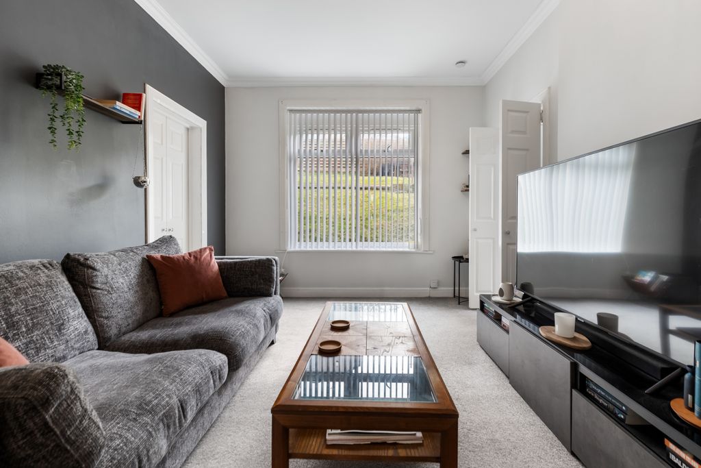 Property photo 2 of 21 Property Image 2