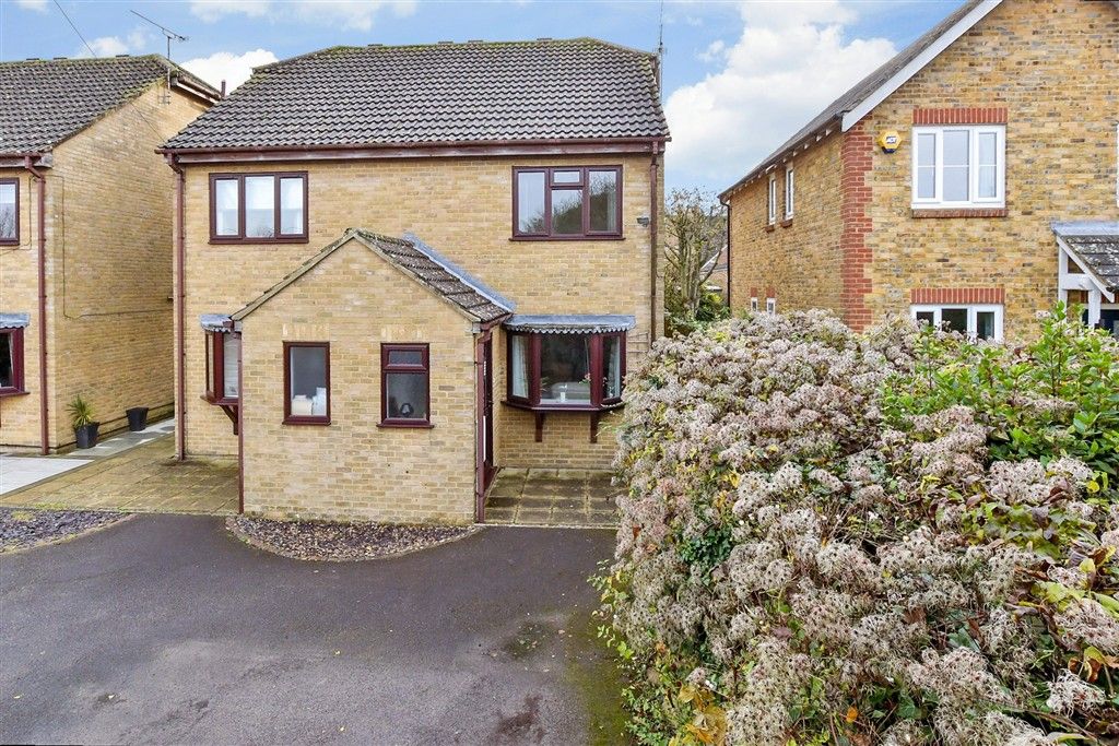 Property photo 1 of 11 External (Web)