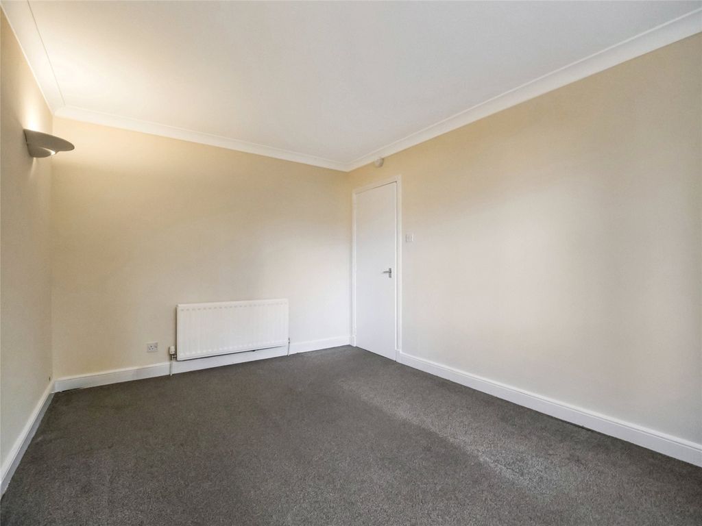 Property photo 3 of 13 Living Room