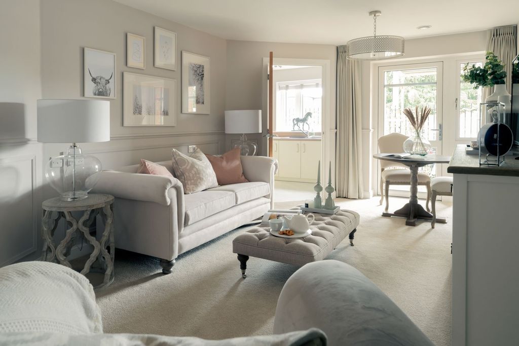 Property photo 2 of 17 Show Home Living Room