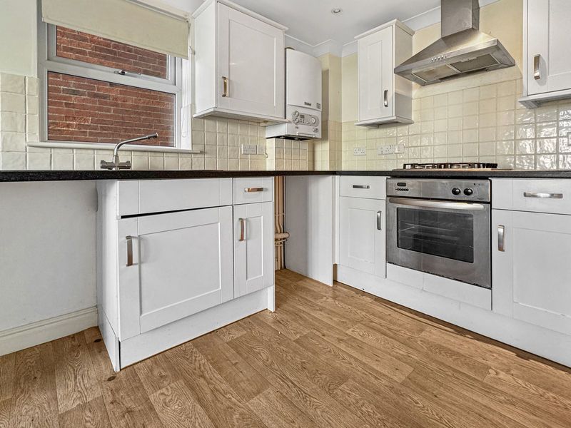 Property photo 2 of 8 Photo 4