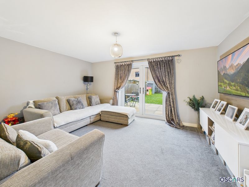 Property photo 3 of 12 Photo 4