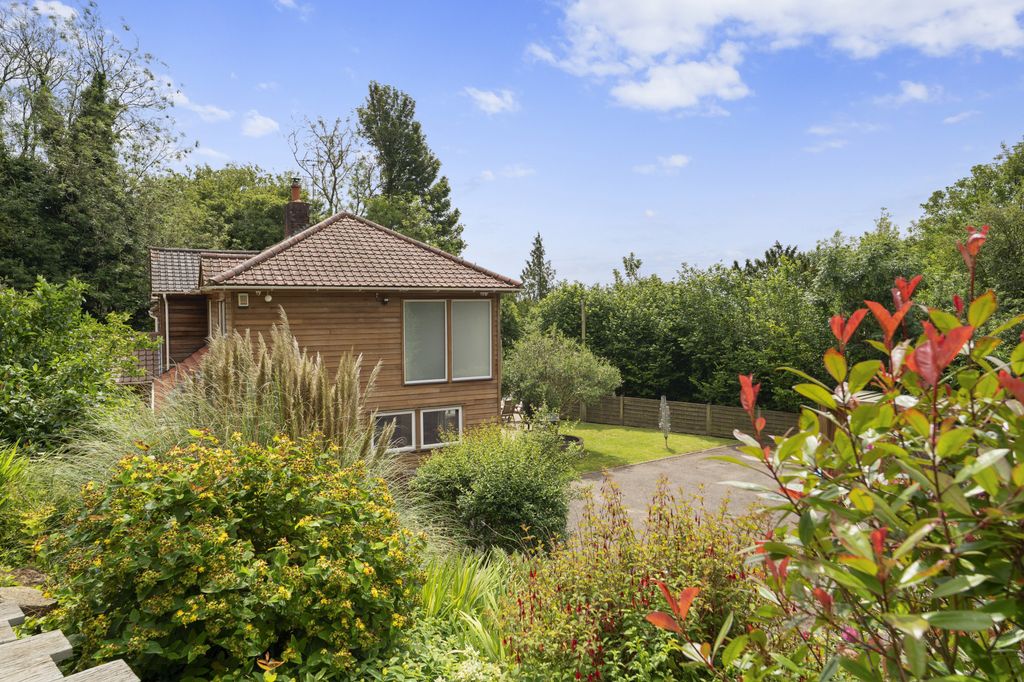 Property photo 3 of 38