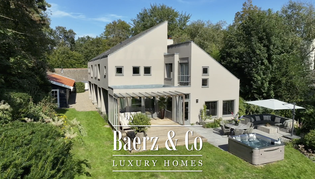 Property photo 1 of 42