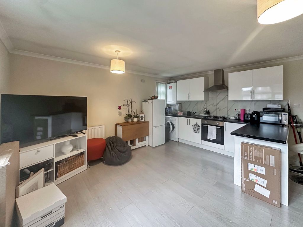 Property photo 2 of 5 Photo 12