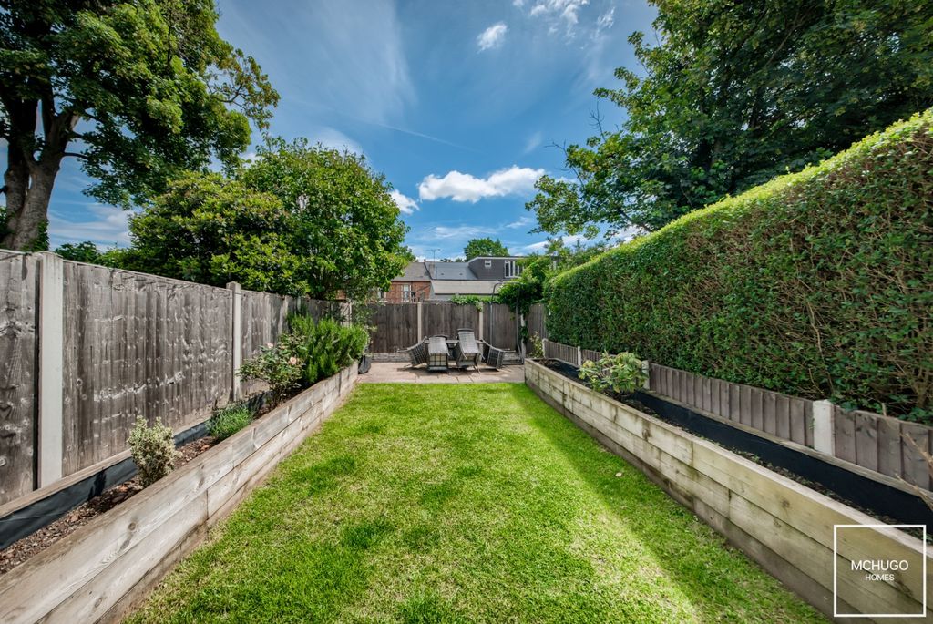 Property photo 2 of 17 Xh2A1633-Hdr(3)