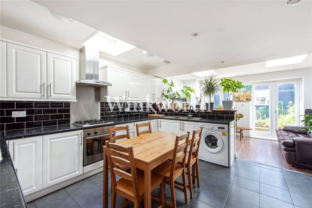 Property photo 2 of 10 Picture No. 09